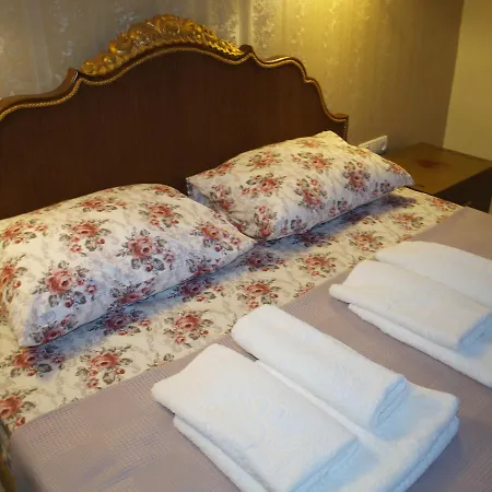 شقة Newly Refurbished 3 Bedroom Top Floor Duplex *